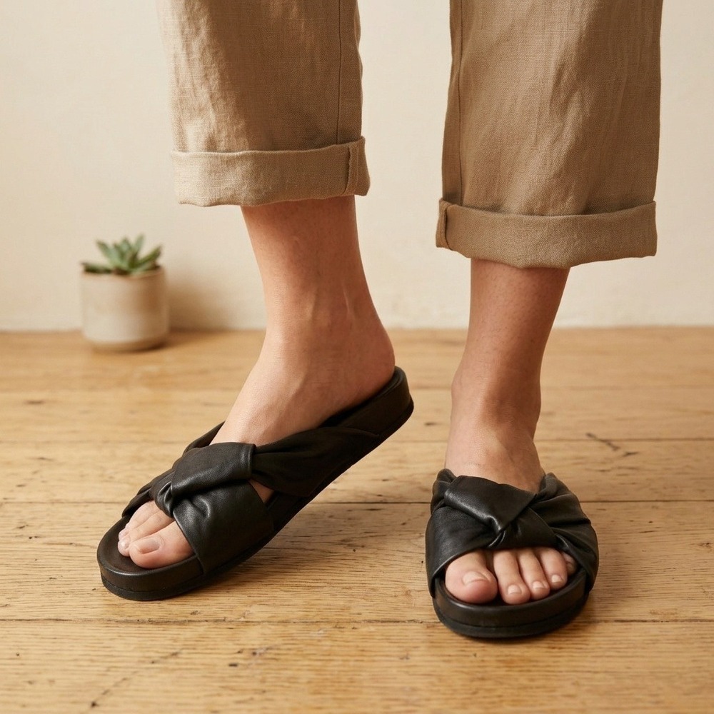 Jenni Kayne Chunky Knot Sandals Womens 39 Black Leather Slide Minimalist Luxury